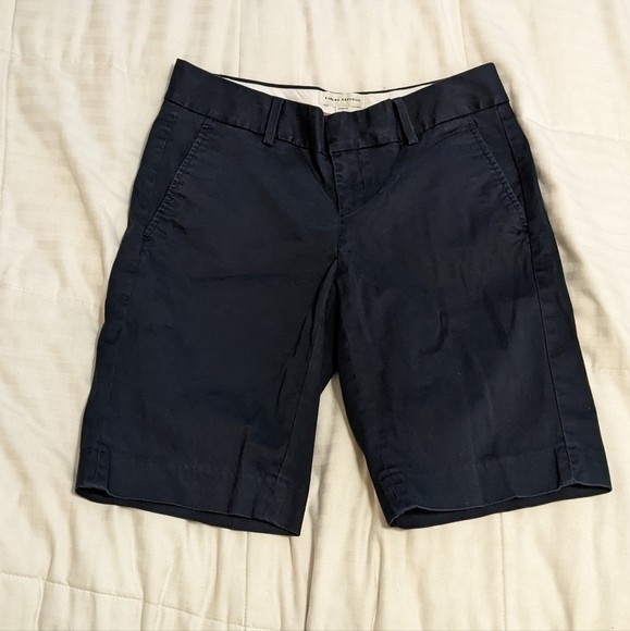 BANANA Republic Chino Long Shorts Size 0 - Picture 1 of 8